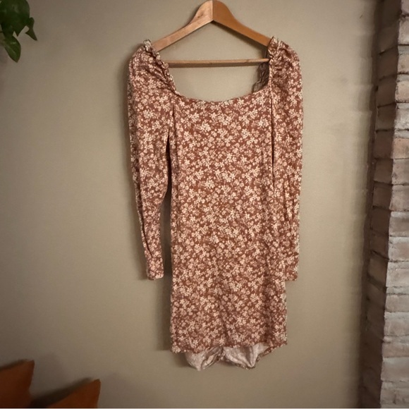 ASOS‎ Floral Ruched Front Dress - Picture 5 of 6